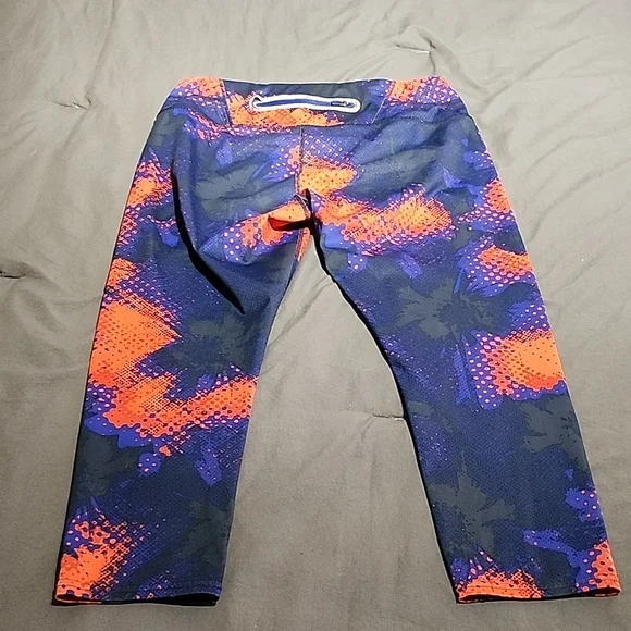 Athleta Vibrant Orange and Blue Leggings - Picture 11 of 13